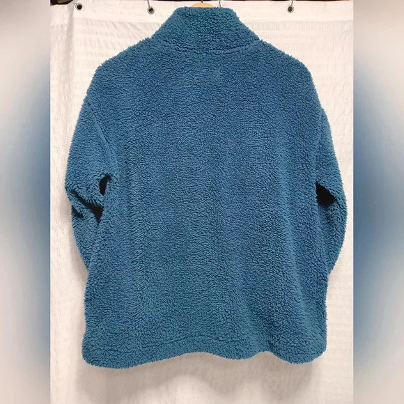 Ugg Koolaburra 1/4 zip Sherpa Pull over. Size M - Picture 3 of 9